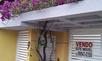 Imagem 2: Prédio com três casas prontas para alugar, no bairro Âncora a 20 minutos da praia