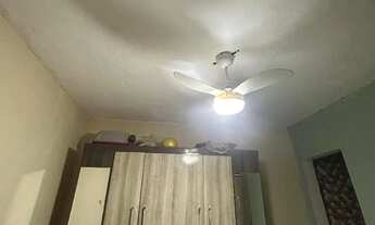 Imagem 3: Quarto mobiliado compartilhado com suíte para mulheres