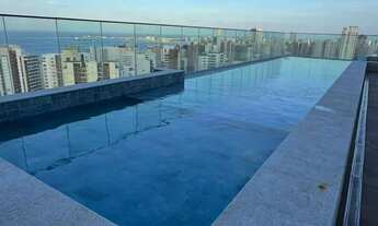 Imagem 2: Apartamento estilo studio de 40m² com móveis fixos, e uma vista de tirar o fôlego. Possui