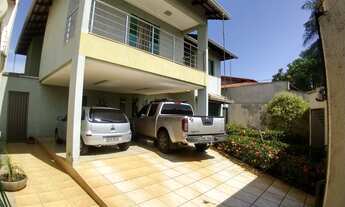 Imagem: Vende-se Sobrado 4 suítes, piscina e área