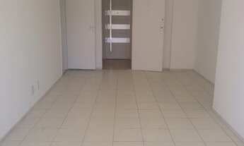 Imagem 2: Apartamento para venda tem 67 metros quadrados com 2 quartos em Maracanã - Rio de Janeiro