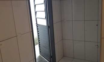 Imagem 7: Casa Térrea com 02 dormitórios no Bairro Vila das flores