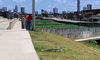 Imagem 6: Terreno no Fragoso a 300m do terminal da PE 15; Rua não alaga e é próx a TUDO