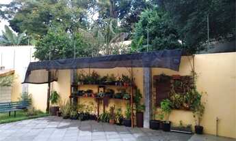 Imagem 4: Vende-se maravilhoso sobrado na região do Horto Florestal. São 450m2 de construção em 1000