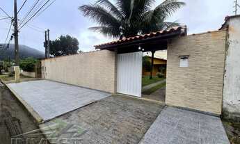 Imagem 2: Ubatuba, Jardim Carolina - Linda Casa 03 Dormitórios, com terreno de 450m2