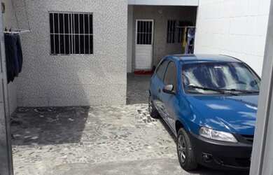 Imagem 4: Aluga-se uma kitnet, R$ 300.00 incluso água e IPTU , vaga para 1 carro ou moto