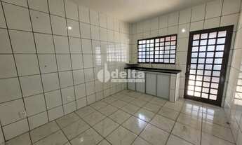 Imagem 7: Casa para aluguel, 3 quartos, 1 suíte, 2 vagas, Santa Luzia - Uberlândia/MG