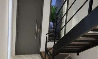 Imagem 3: Casa de condomínio para aluguel possui 230 metros quadrados com 3 quartos