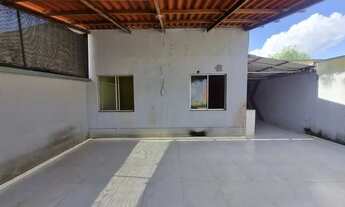 Imagem: Casa com Terreno amplo no Bairro Novo