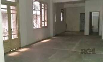 Imagem 4: Prédio 230 m2, três pisos, Centro Histórico, bom investimento para comércio ou residencia