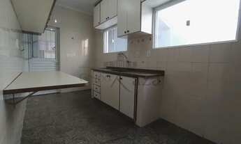 Imagem 5: Casa de condomínio para aluguel possui 180 metros quadrados com 3 quartos