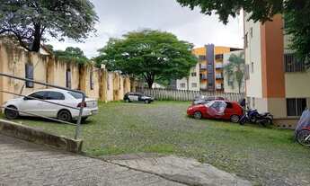 Imagem 3: Excelente apartamento 02 quartos com armários e estacionamento