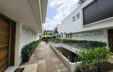 Imagem 2: Casa e condomínio 4 suítes 5 vagas Campo Belo