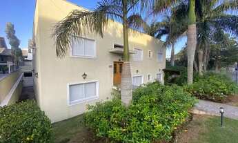 Imagem 3: Casa para aluguel e venda com 315 metros quadrados com 4 suítes