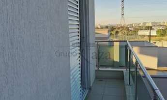 Imagem 6: Lindo Sobrado 230m² - 4 drm sendo 1 suíte com closet, sacada, quintal gourmet, 4 vagas