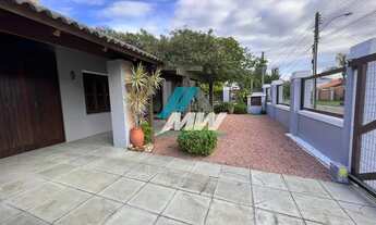 Imagem 2: Casa próximo do Lago Braço Morto no Centro de Imbé