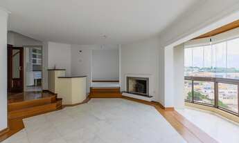 Imagem 4: Imóvel em Moema, 172m2 com 3 suítes, um escritório, sala para 2 ambientes, lareira e 3 vag