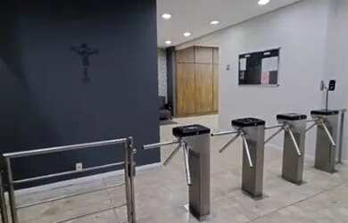 Imagem 7: Sala Vip center Galpão / depósito com aluguel por R$700 /mês