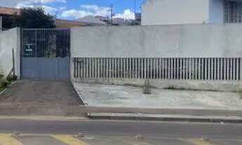 Imagem: Aluga-se sobrado no bairro Maracanã Colombo