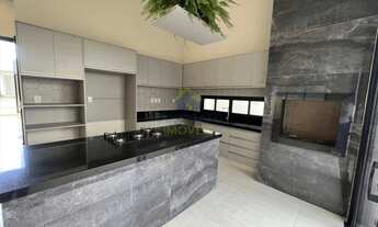 Imagem 2: Casa de condomínio térrea com 3 suíte e cozinha gourmet no condomínio Belvedere, Cuiabá-MT