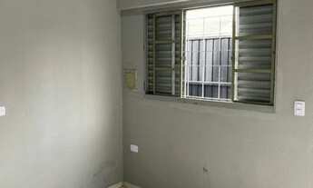 Imagem 2: Dependência de um quarto próximo ao Zerao , atrás do iate clube