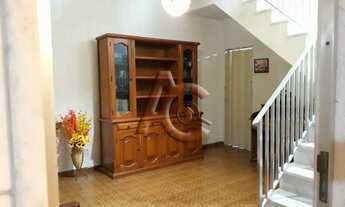 Imagem 3: Casa duplex em Irajá, com três quartos, aceitando financiamento bancário