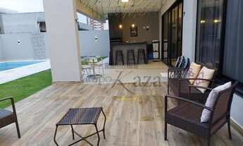 Imagem 4: Casa de condomínio térrea para venda possui 270m² com 4 Suítes