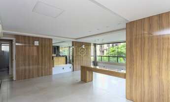 Imagem 6: Apartamento para venda possui 130 metros quadrados com 3 quartos em Petrópolis - Porto Ale