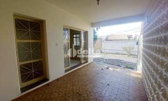 Imagem 2: Casa para aluguel, 3 quartos, 1 suíte, 4 vagas, Cazeca - Uberlândia/MG