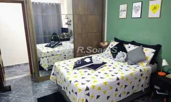 Imagem 5: Casa com 2 quartos em Realengo. Rua Alfredo Bastos