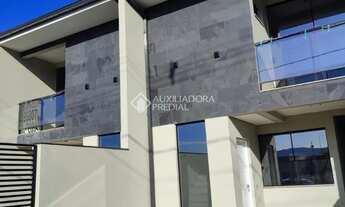 Imagem 3: SOBRADO DE ALTO PADRÃO 102 M2, 3 DORMITÓRIOS , 3 BANHEIROS, CHURRASQUEIRA, 2 VAGAS NA GARA