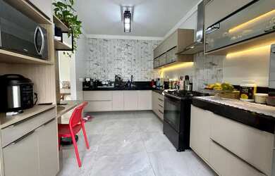 Imagem 12: Casa de 04 quartos e garagem para 06 carros no Morada do Vale II- Governador Valadares - M