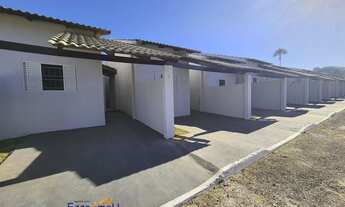 Imagem 2: Casa de condomínio fechado com 2 quartos, um banheiro, quintal de 5 metros, sala e cozinha