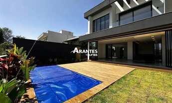 Imagem: Sobrado em condomínio com 298m² 4 quartos