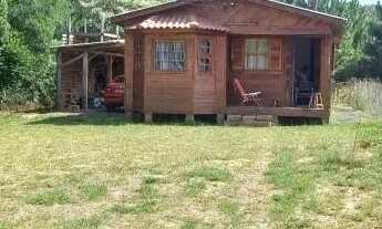 Imagem 3: Velleda oferece lindo sítio em cond fechado em Águas Claras, próximo a lagoa, já com chalé