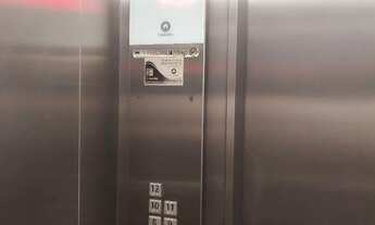 Imagem 6: Sala com vaga de garagem e banheiro privativo