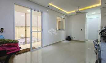 Imagem 2: Apartamento 2 dormitórios no Bairro Humaitá em Porto Alegre