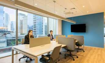 Imagem: Espaço de coworking para alugar em Regus