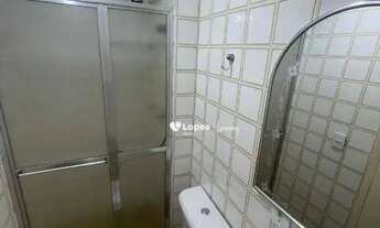 Imagem 3: Rua Potengi - Tijuca Apartamento de frente para rua com sala grande em dois ambientes, 02