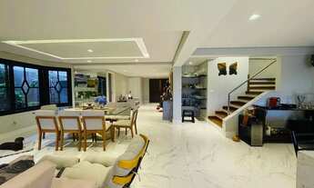 Imagem: Casa de Alto Padrão em Alphaville com 3