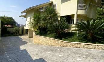 Imagem 4: CASA DE ALTO PADRÃO COM 3 SUÍTES, PISCINA E CERCADA POR ÁREA VERDE NO BAIRRO ANITA GARIBAL