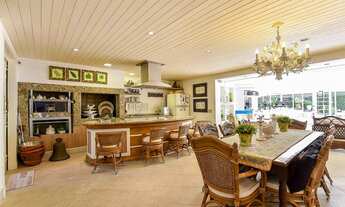 Imagem 1: Casa no Condomínio Castel Verona de 670 m² com 4 suítes em São Lourenço - Curitiba - PR