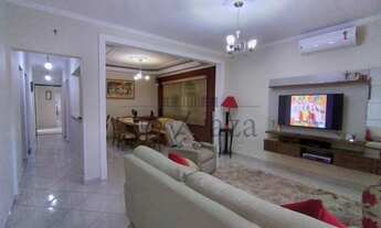 Imagem: Casa sobrado - Cidade Jardim - Jacareí