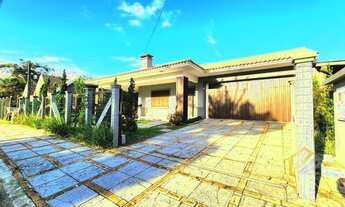 Imagem 2: Casa e Sobrado de 3 dormitórios à Venda - Xangri-lá