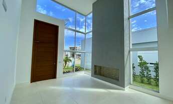 Imagem 3: Casa de condomínio sobrado para venda possui 300 metros quadrados com 5 quartos