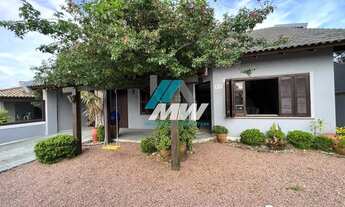 Imagem 4: Casa próximo do Lago Braço Morto no Centro de Imbé