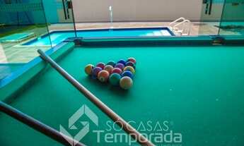 Imagem: Casa com piscina, mesa d/ sinuca, playground