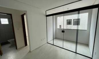 Imagem 3: Apartamento no Bessa com 3 quartos - 250 metros do Mar - Ótima localização