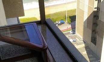 Imagem 3: Quarto e sala na quadra do mar em Praia da Costa