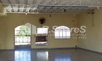 Imagem 5: CASA COM QUATRO QUARTOS EM GUADALUPE, RUA ORÉLIA